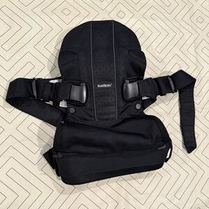 BabyBjorn Black Mesh Original